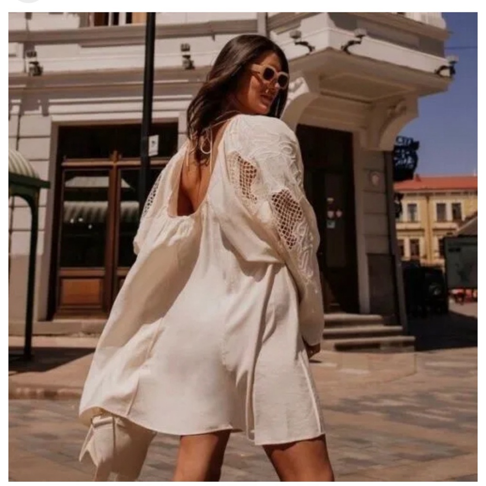 H&M Cream Embroidered Balloon Sleeve Open Back Summer Dress boho wedding